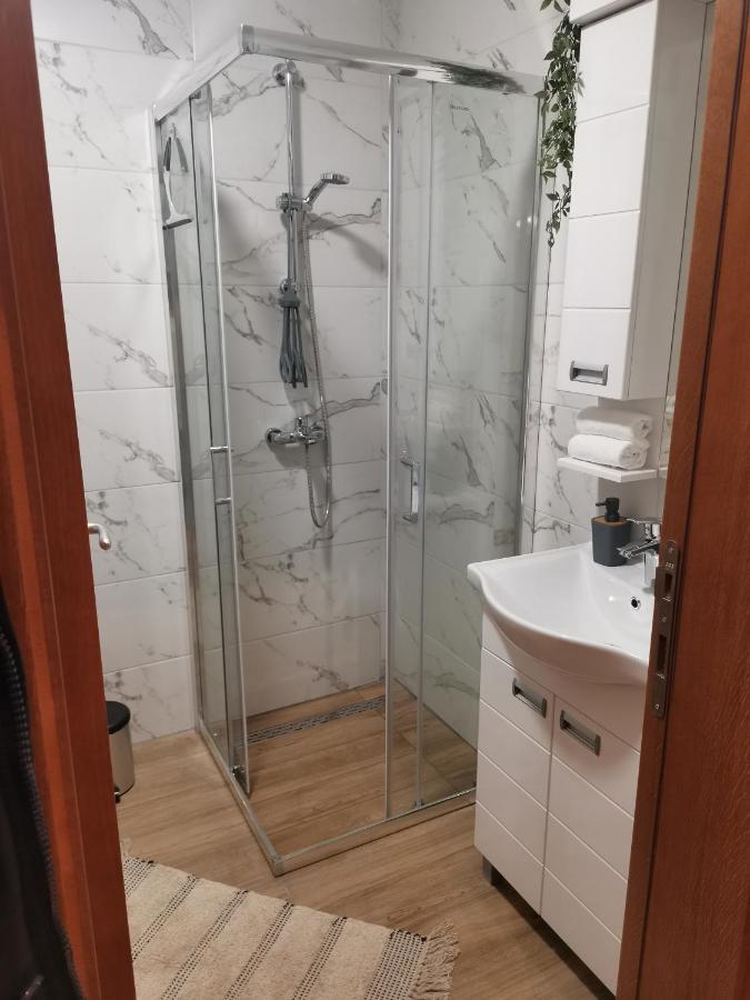 Apartman Kardas Vrnjačka Banja Exterior foto